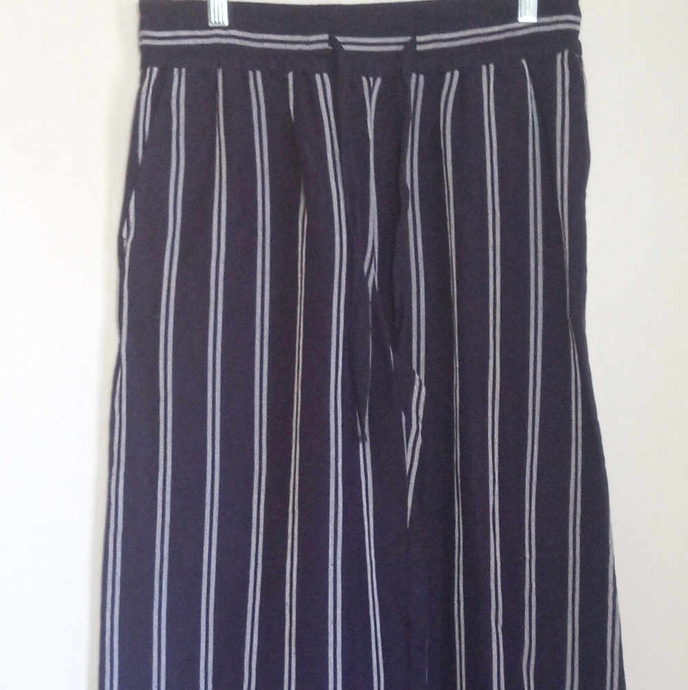 A New Day blue pinstripe wide leg pants women size medium NWT